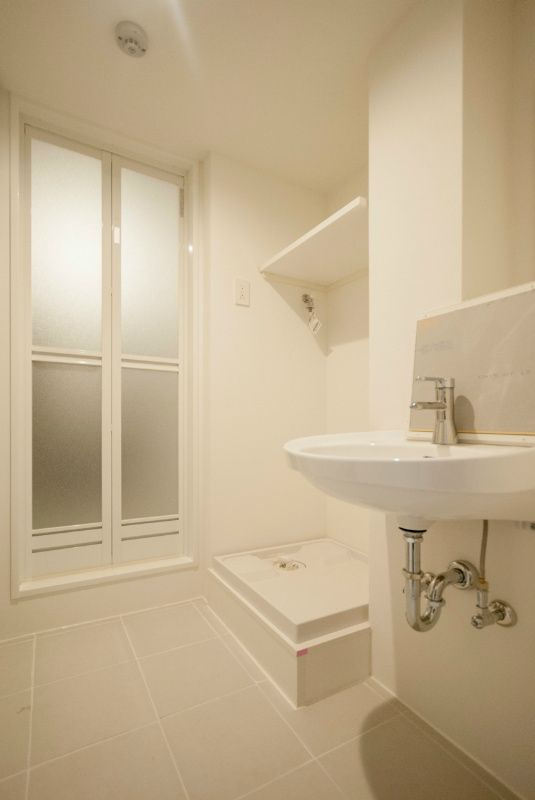 アレーロ大岡山の独立洗面台