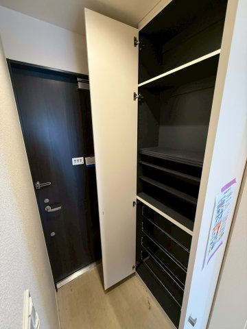 フェリシア梅島のその他|同建物別号室、同仕様内装