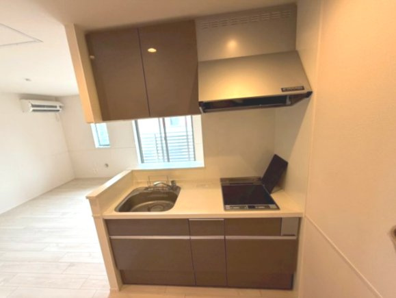 フェリシア梅島の独立洗面台|同建物別号室、同仕様内装