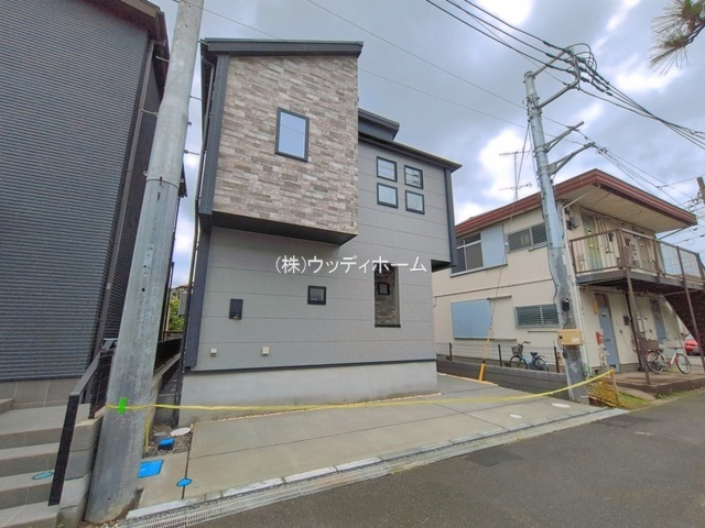 春日部市一ノ割2丁目　新築一戸建ての外観