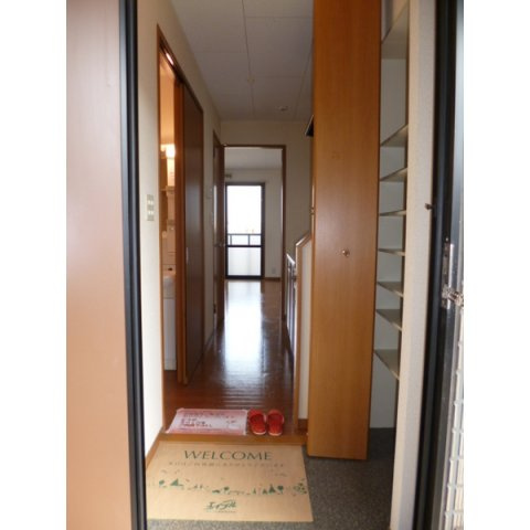 ピアパレスワンの玄関