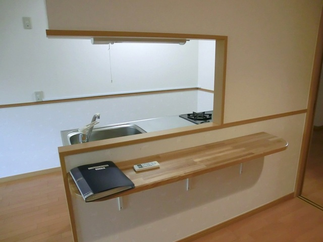 ｉ　ＢＵＩＬＤＩＮＧの玄関|上下2箇所に下駄箱付いてます。