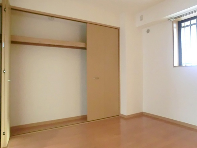 ｉ　ＢＵＩＬＤＩＮＧのその他|室内洗濯機置き場・脱衣所有ります。