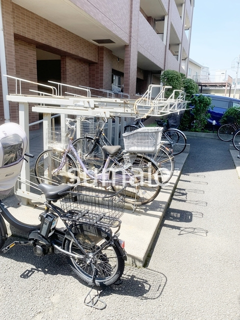 ｉ　ＢＵＩＬＤＩＮＧのその他共用部分|駐輪場です！