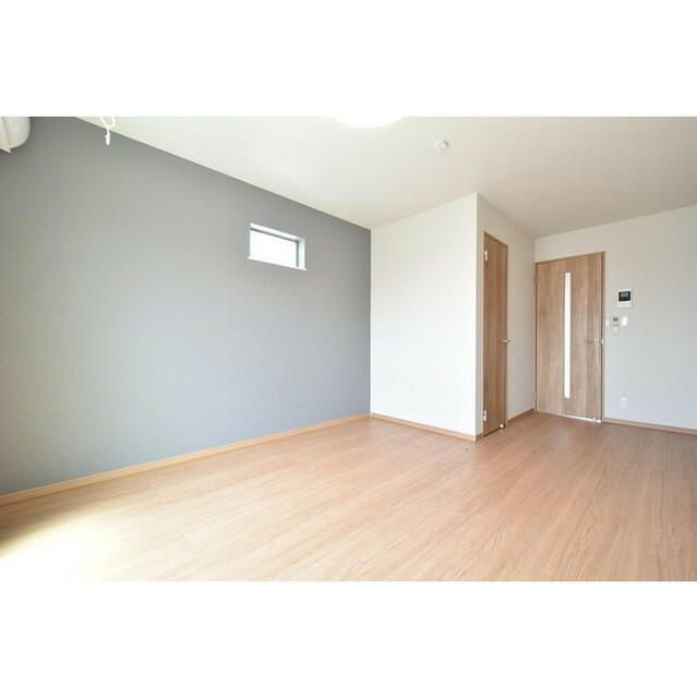 プランドール中浦和の居間・リビング