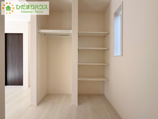 郡山市安積町南長久保二丁目　新築戸建　1号棟の収納|小さなお子さまのいる方におすすめ！リビング横の和室でお子様が遊んでる様子も確認できます(^^)/