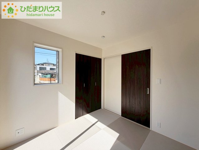 郡山市安積町南長久保二丁目　新築戸建　1号棟の和室|小さなお子さまのいる方におすすめ！リビング横の和室でお子様が遊んでる様子も確認できます(^^)/