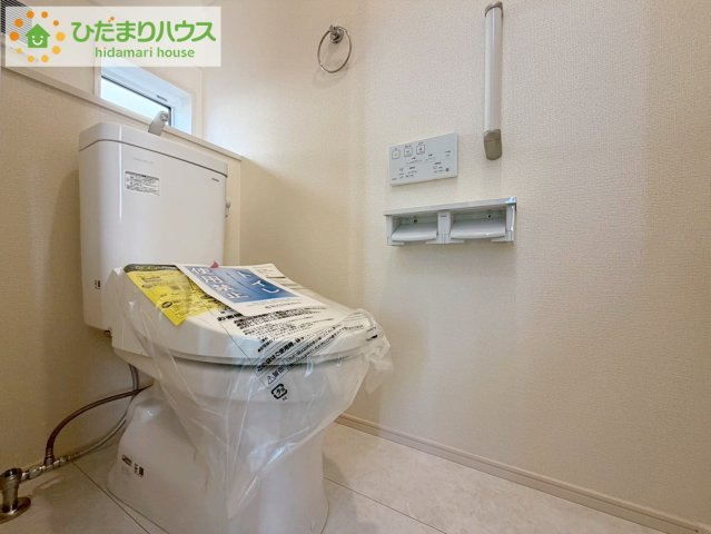 郡山市安積町南長久保二丁目　新築戸建　1号棟のトイレ|温水洗浄便座ついてます(^^♪