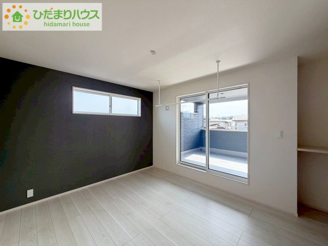 郡山市安積町南長久保二丁目　新築戸建　1号棟の寝室|ベッドを置いても余裕の広さがあります。パソコンや趣味のスペースなどインテリアを考えるのも楽しみですね！