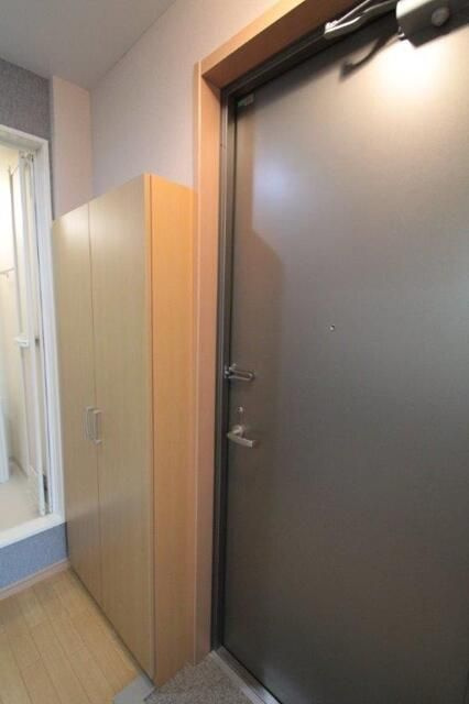 リヴィエール町屋の玄関