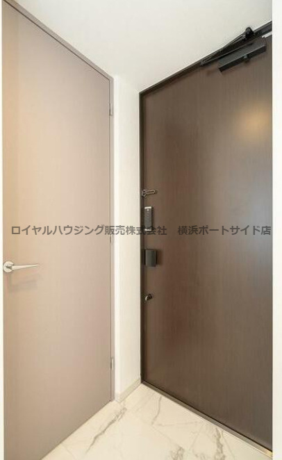 【玄関】
