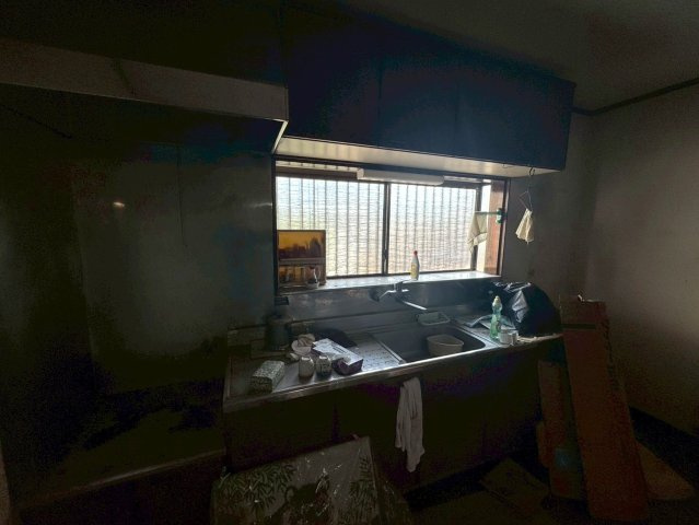 －三丁目不動産-本庄市小島南1丁目　中古戸建のキッチン