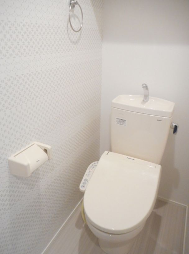 Three forest　西巣鴨（スリーフォレスト西巣鴨）のトイレ|温水洗浄機能付トイレ（同一仕様写真）