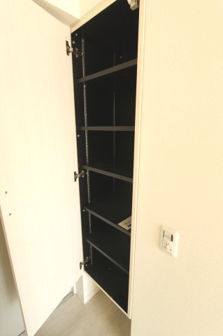 扇橋丸貞ビルの収納