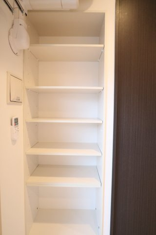 パークフラッツ新大阪の収納