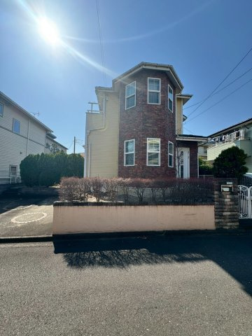 狭山市根岸1丁目中古戸建の前面道路含む現地写真