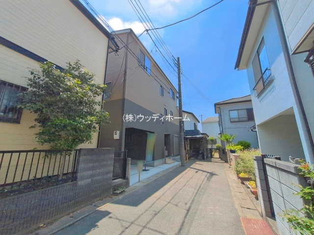 春日部市藤塚第14期　新築一戸建ての前面道路含む現地写真