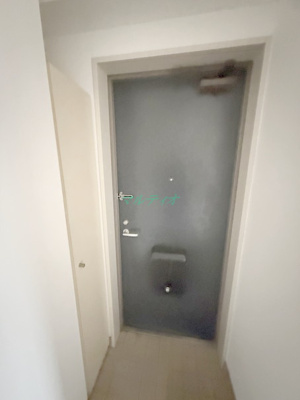 【玄関】 | 石塚マンション | 玄関