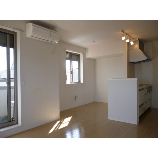 カスティージョＢ棟の居間・リビング