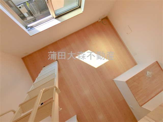 ノイエスト蒲田の居間・リビング