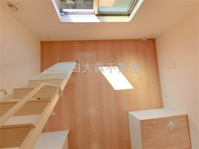 ノイエスト蒲田の居間・リビング