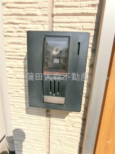 ノイエスト蒲田の玄関