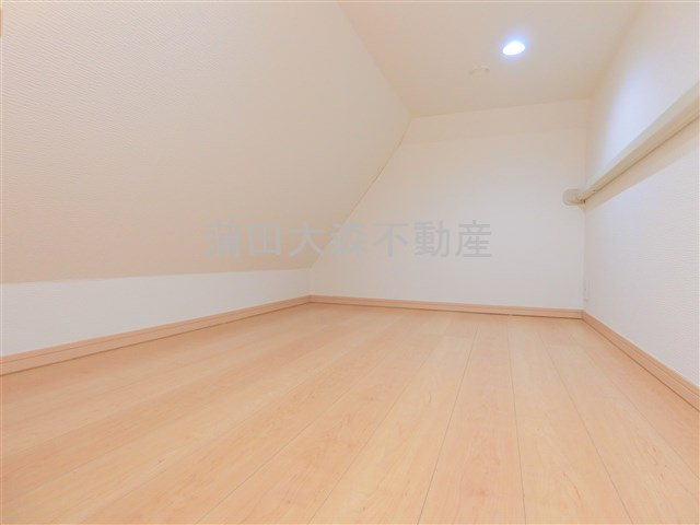 ノイエスト蒲田のその他|ロフト　エアコンはロフトと居室両方に使える位置に設置！ロフトにもコンセントとテレビ線あり！