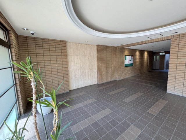 ディオ・フェルティ丹波橋右芳館のロビー