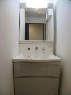 レジデンスヒルズの独立洗面台|※別号室参考写真