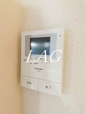 【セキュリティ】 | トラム・リビオン | モニター付きインターホンになります。