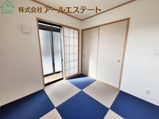 姫路市飾東町庄　　　　中古戸建の和室