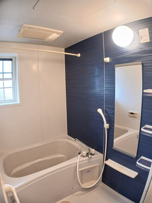 【浴室】 | プラシードアルバ | 落ち着いた空間のお風呂です