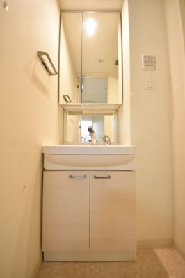 【独立洗面台】 | エスプレイス神戸ハーバーウェスト