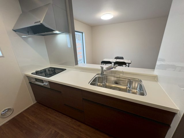 ■■うるま市高江洲-1号棟（全3棟）のキッチン