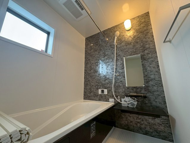 ■■うるま市高江洲-1号棟（全3棟）の浴室