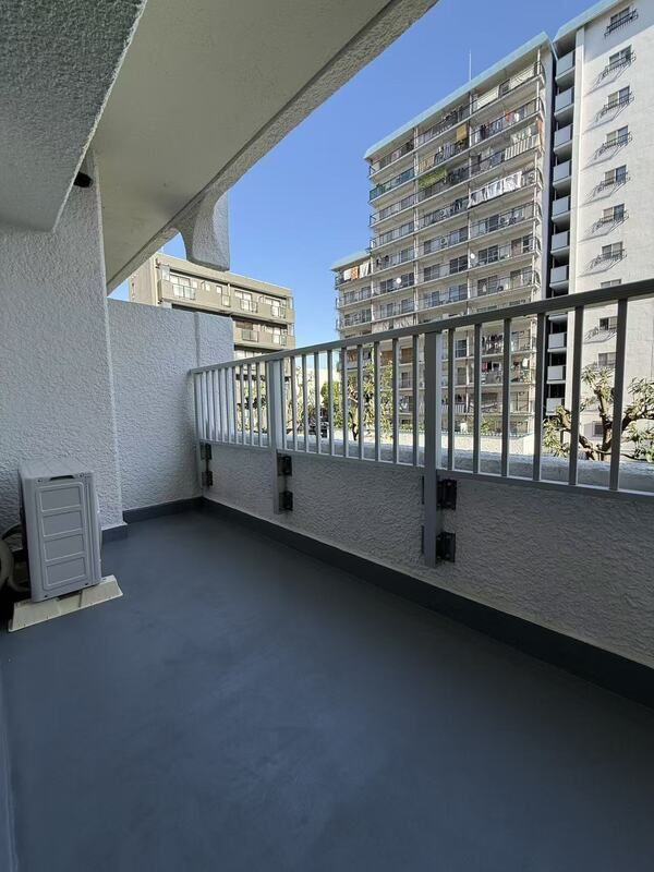 東陽町ハイホーム　A棟のバルコニー