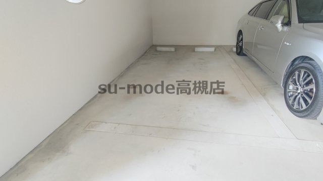 ヴァーサ21の駐車場