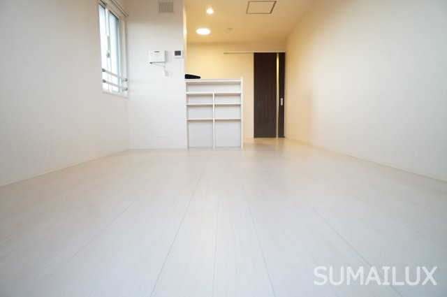 熊本市南区近見１丁目のアパートの居間・リビング