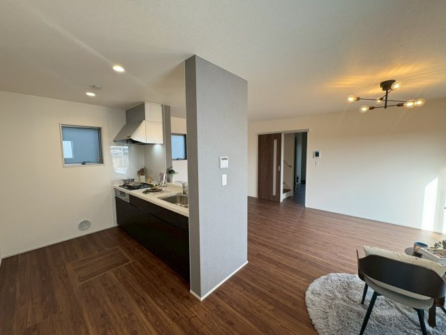 ■■うるま市高江洲-2号棟（全3棟）のキッチン|※参考写真※