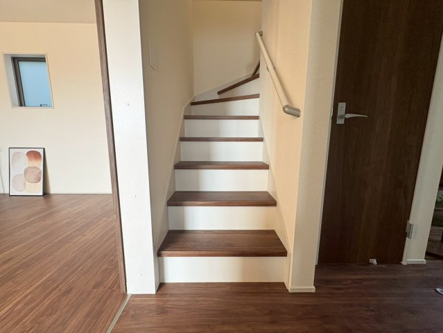 ■■うるま市高江洲-2号棟（全3棟）の洋室|※参考写真※