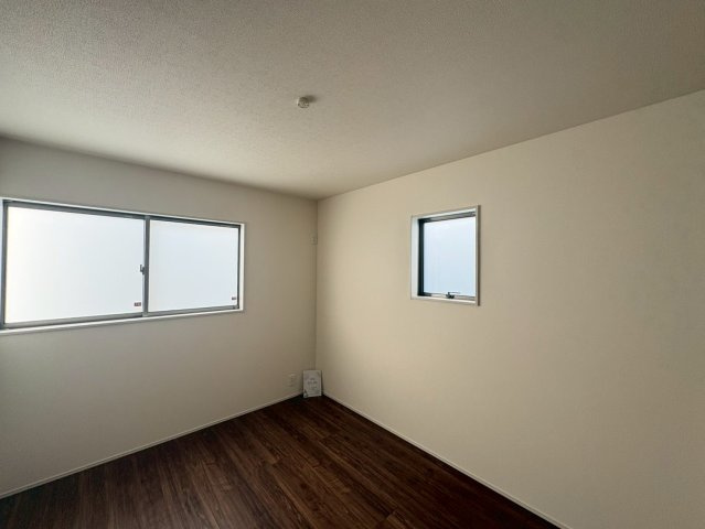 ■■うるま市高江洲-2号棟（全3棟）の洋室|※参考写真※