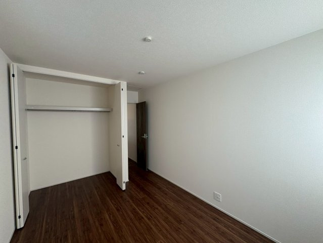 ■■うるま市高江洲-2号棟（全3棟）の洋室|※参考写真※