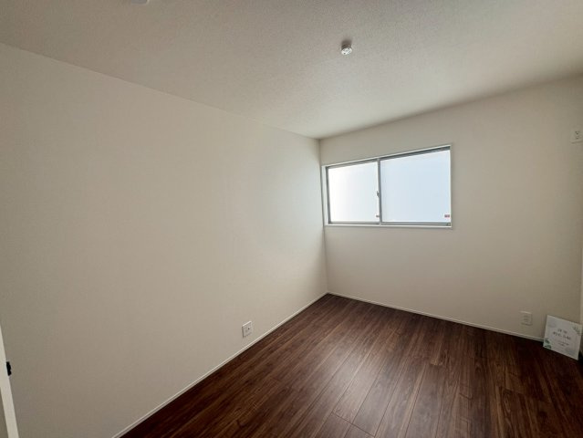 ■■うるま市高江洲-2号棟（全3棟）の洋室|※参考写真※