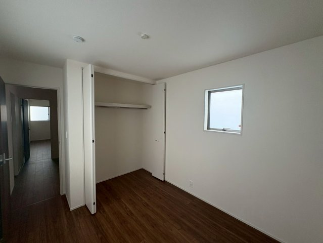 ■■うるま市高江洲-2号棟（全3棟）の洋室|※参考写真※