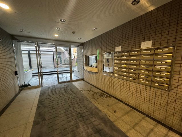 【エントランス】