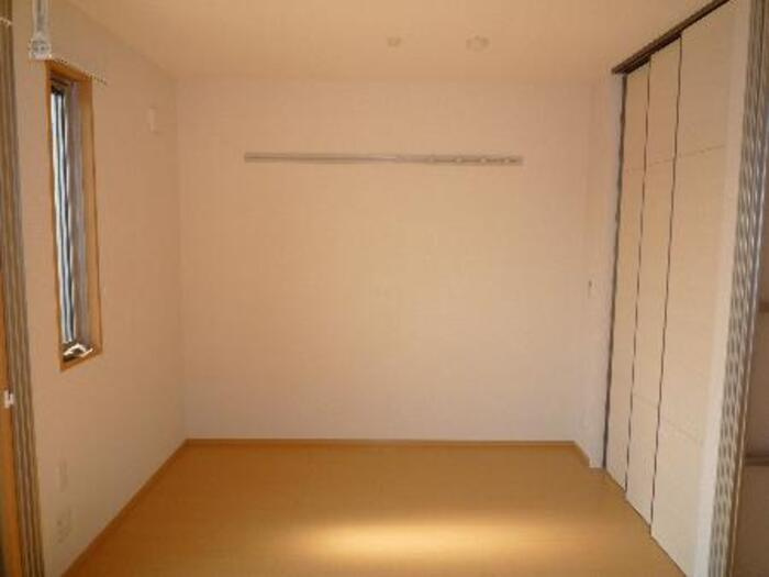 フローラの寝室|洋室(3帖)