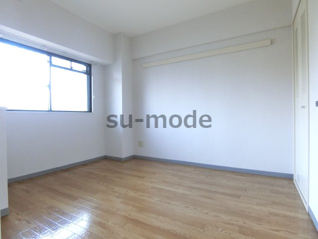 プランドール南茨木の寝室