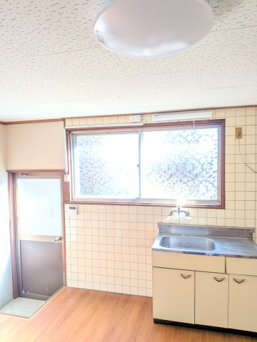 三の宮2丁目貸家（東）のその他