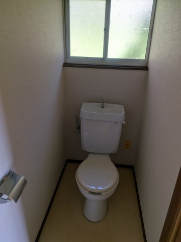 三の宮2丁目貸家（東）のトイレ