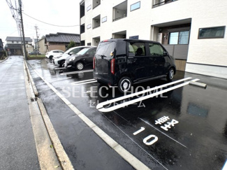 【駐車場】 | 車をお持ちの方に嬉しい駐車場付きの物件です